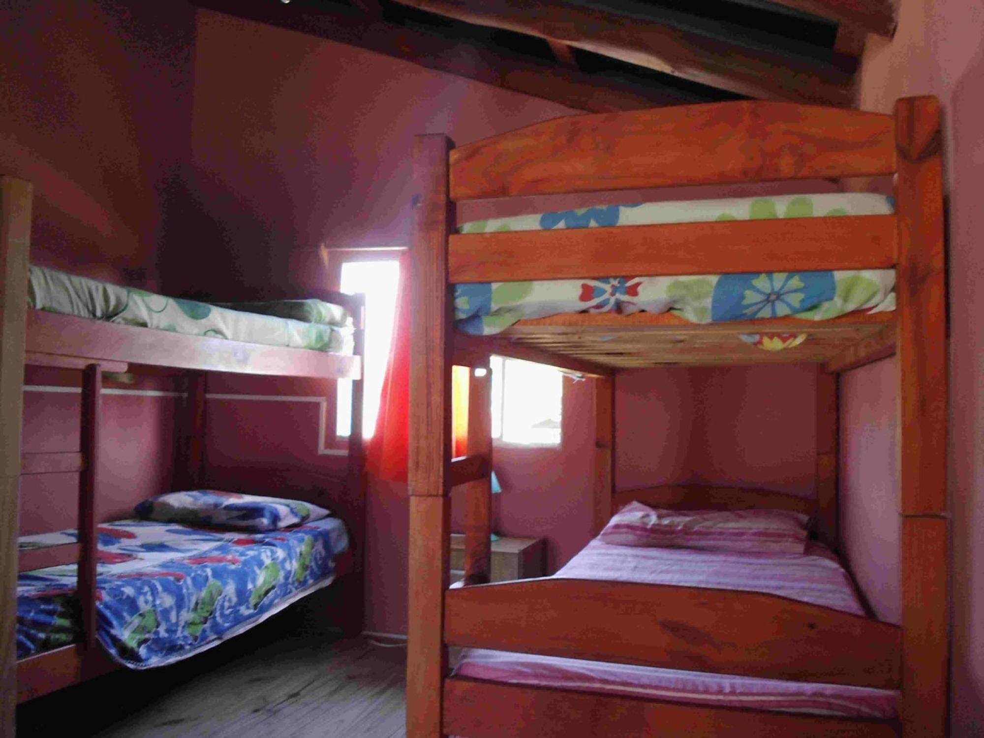 Hostel Lo De Milton 바라 데 발리자스 객실 사진